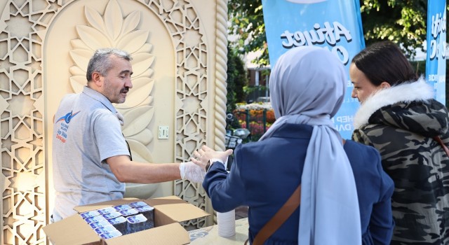 Sultangazi Belediyesinden her sabah vatandaşlara çorba ikramı