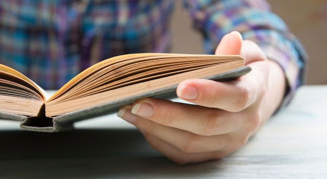 Yaşlanmayı Yavaşlatan En Etkili Yöntem: “Okumak”