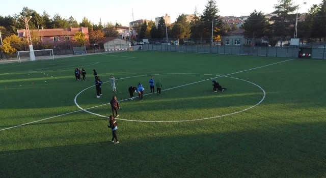 A Milli Kadın Kriket Takımı Afyonkarahisarda kampa girdi