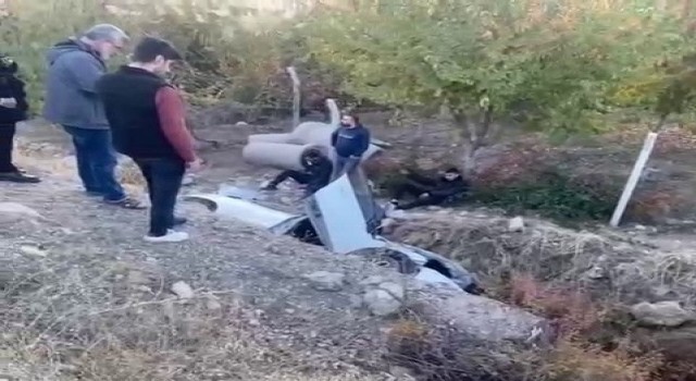 Adıyamanda otomobil ile kamyonet çarpıştı: 11 yaralı