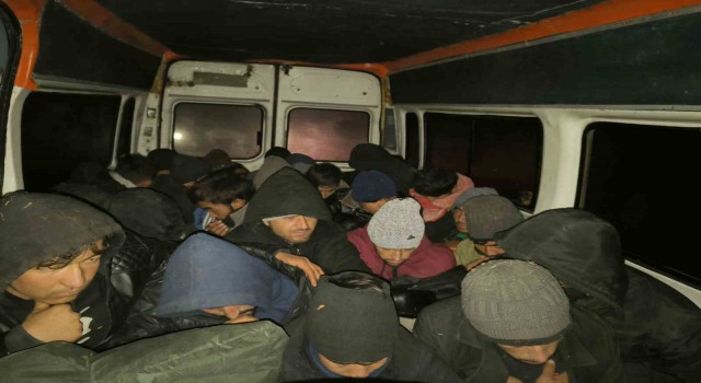 Ağrıda 30 düzensiz göçmen yakalandı
