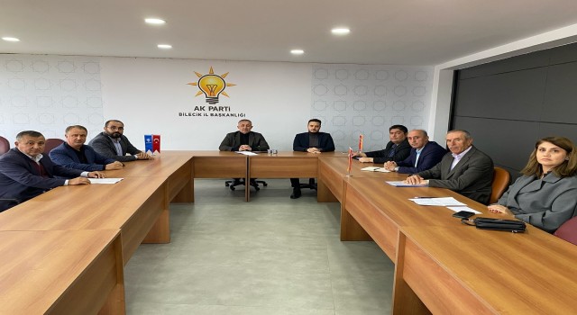 AK Parti İl Başkanı Yıldırım, ilçe başkanlarıyla bir araya geldi