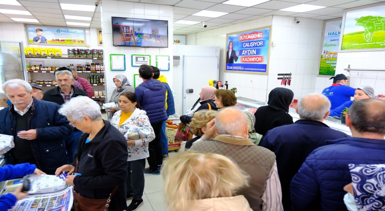 Aydında 107 bin vatandaş Büyükşehir Belediyesi emekli kart kullanıyor