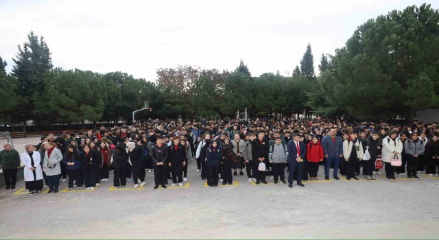 Başkan Söğütten gençlere: Her zaman yanınızdayız