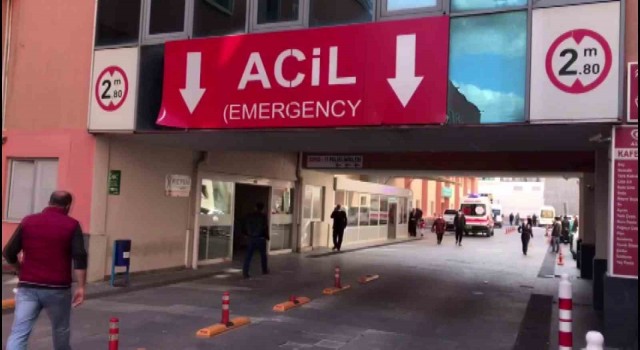 Batmanda akrabalar arasında bıçaklı kavga: 3 yaralı