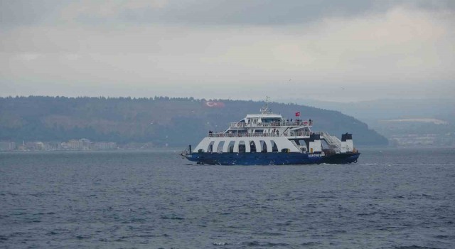 Bozcaada ve Gökçeadaya yarınki tüm feribot seferleri iptal edildi