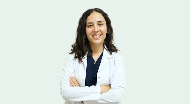"Diş Taşı Tedavi Edilmezse Enfeksiyon ve Diş Eti Sorunlarına Yol Açabiliyor"