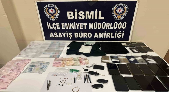 Diyarbakırda E-MTSK sınav şebekesine ‘Cımbız operasyonu: 3 tutuklama