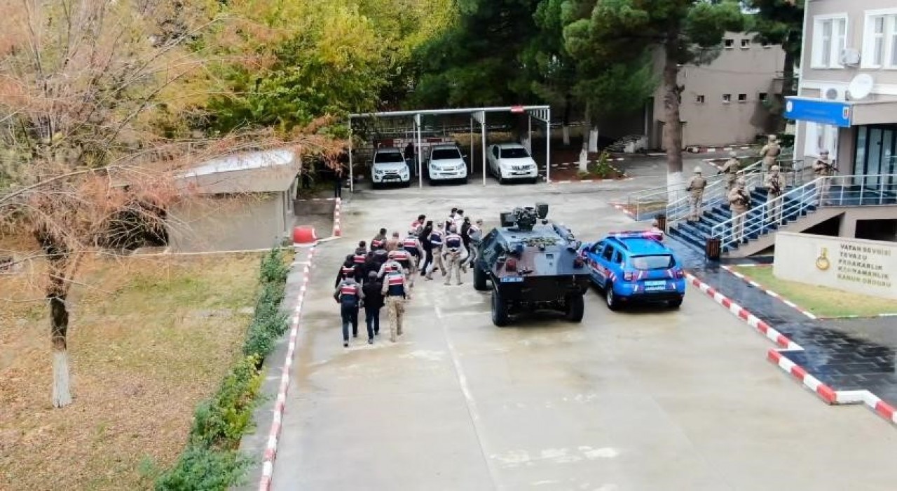 Diyarbakırda terör operasyonunda 6 gözaltı