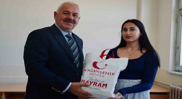 Doğanşehir Belediyesinden öğrencilere sınav desteği