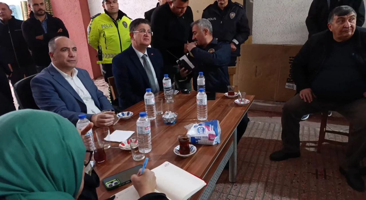 Dörtyol’da Halk Toplantısı: Ortak Çözümler İçin Birlikte Hareket Edilecek