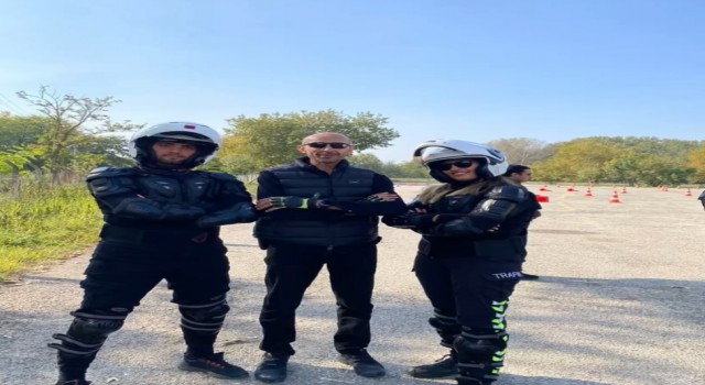 Edirnede Motosikletli Trafik Polis Timleri eğitimlerini başarıyla tamamladı