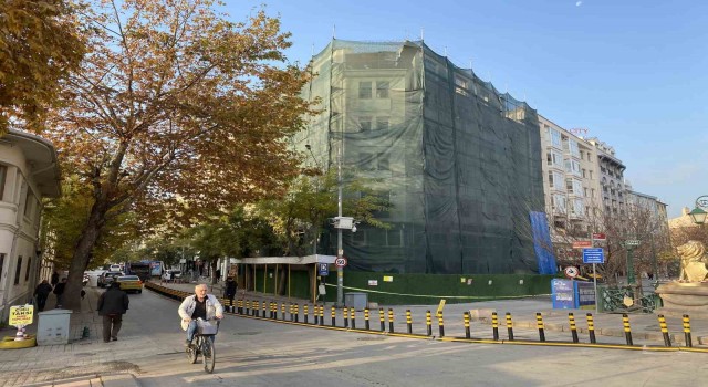 Eskişehirde 4 işçinin yaralandığı binada güvenlik tedbirleri arttırıldı