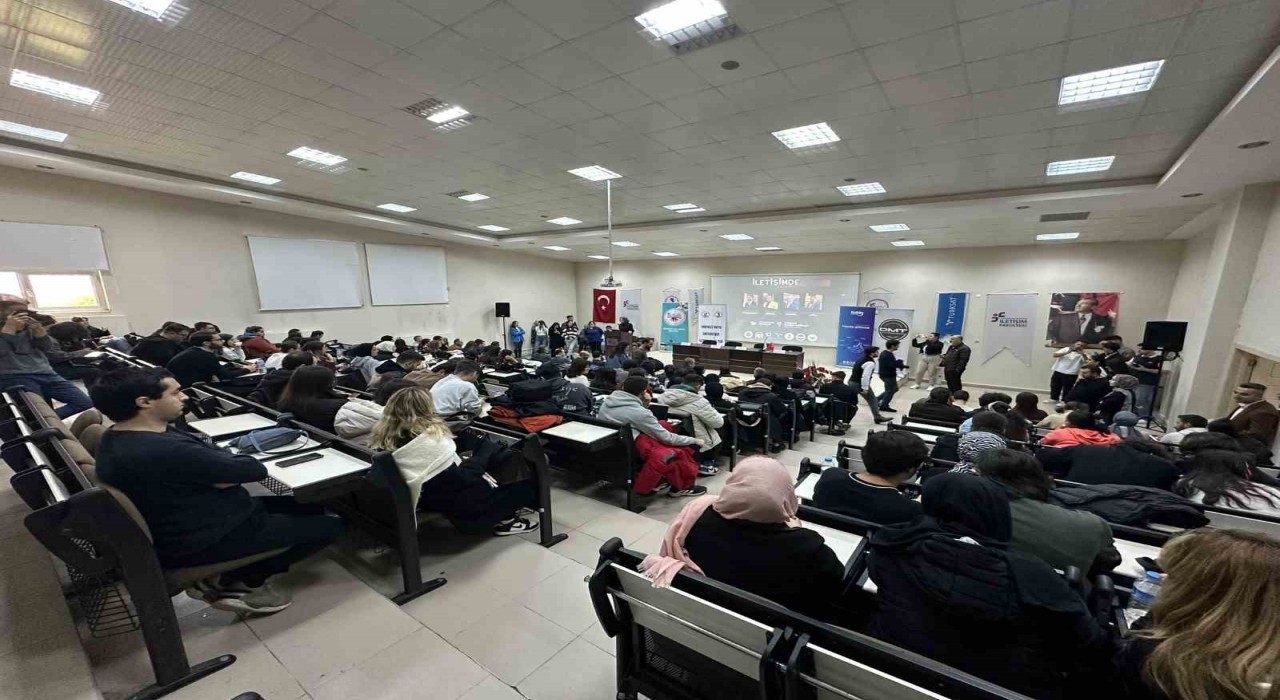 Geleceğin iletişimcilerine İletişimde Kurumsallık konferansı