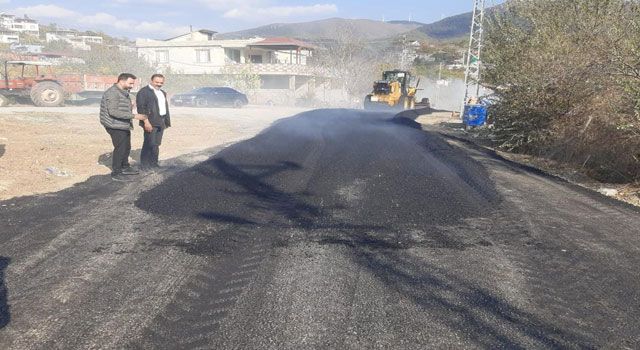 Hasanbeyli'de Sıcak Asfalt Çalışmaları Başladı
