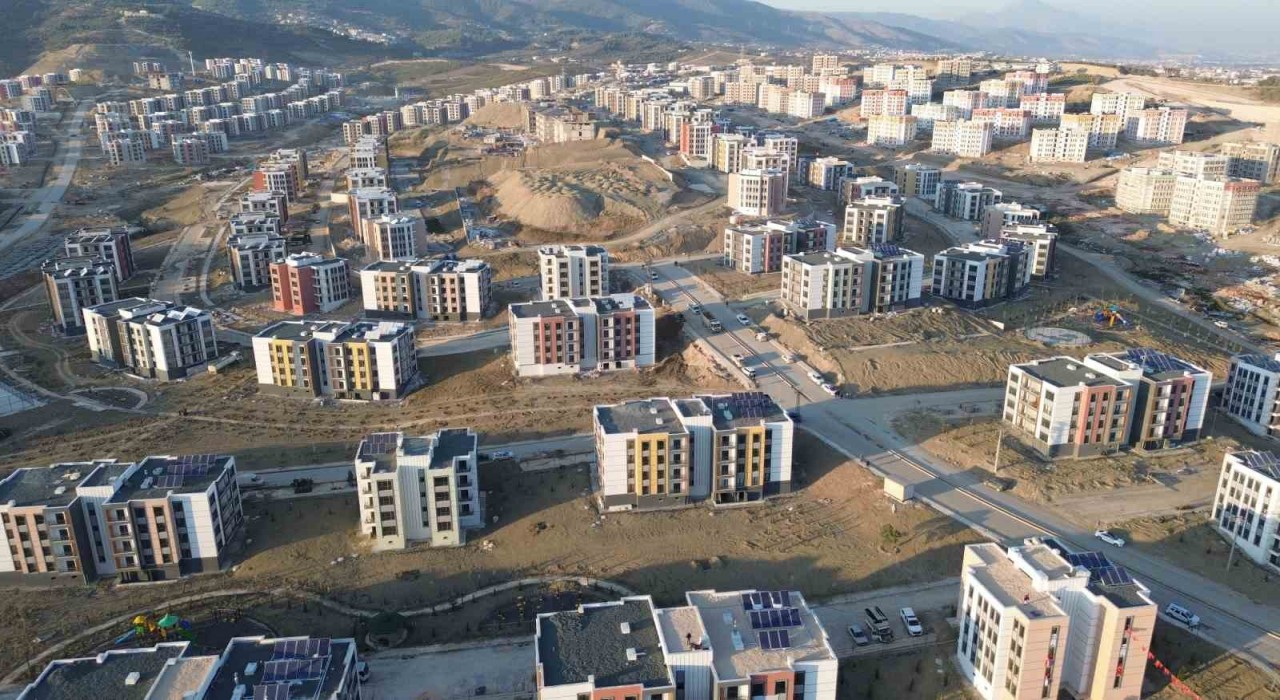 Hatayda 5 bin 900 afet konutunun hak sahibi belirlendi