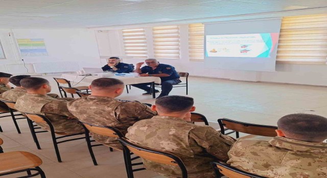 Hatayda askerlere yangın güvenliği eğitimi verildi