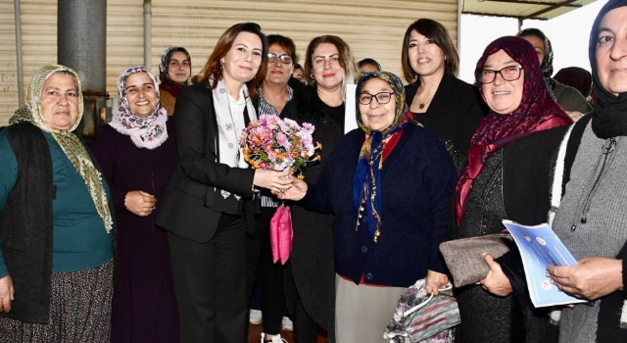 Kadirli Kaymakamı Eşi Şenay Yerli Dolu, Köylü Kadınlarla Buluştu