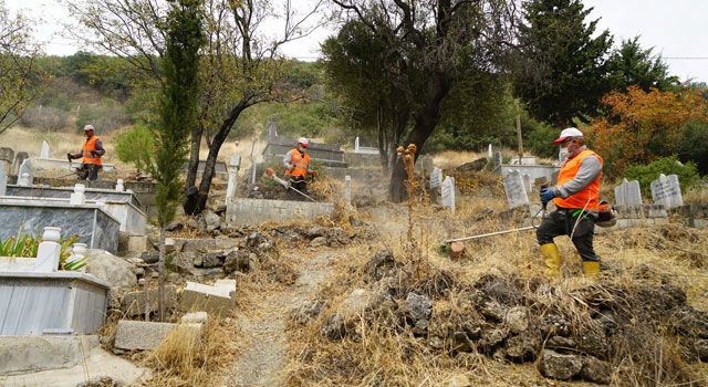 Kahramanmaraş’ta Mezarlık Bakım ve Temizlik Seferberliği Devam Ediyor
