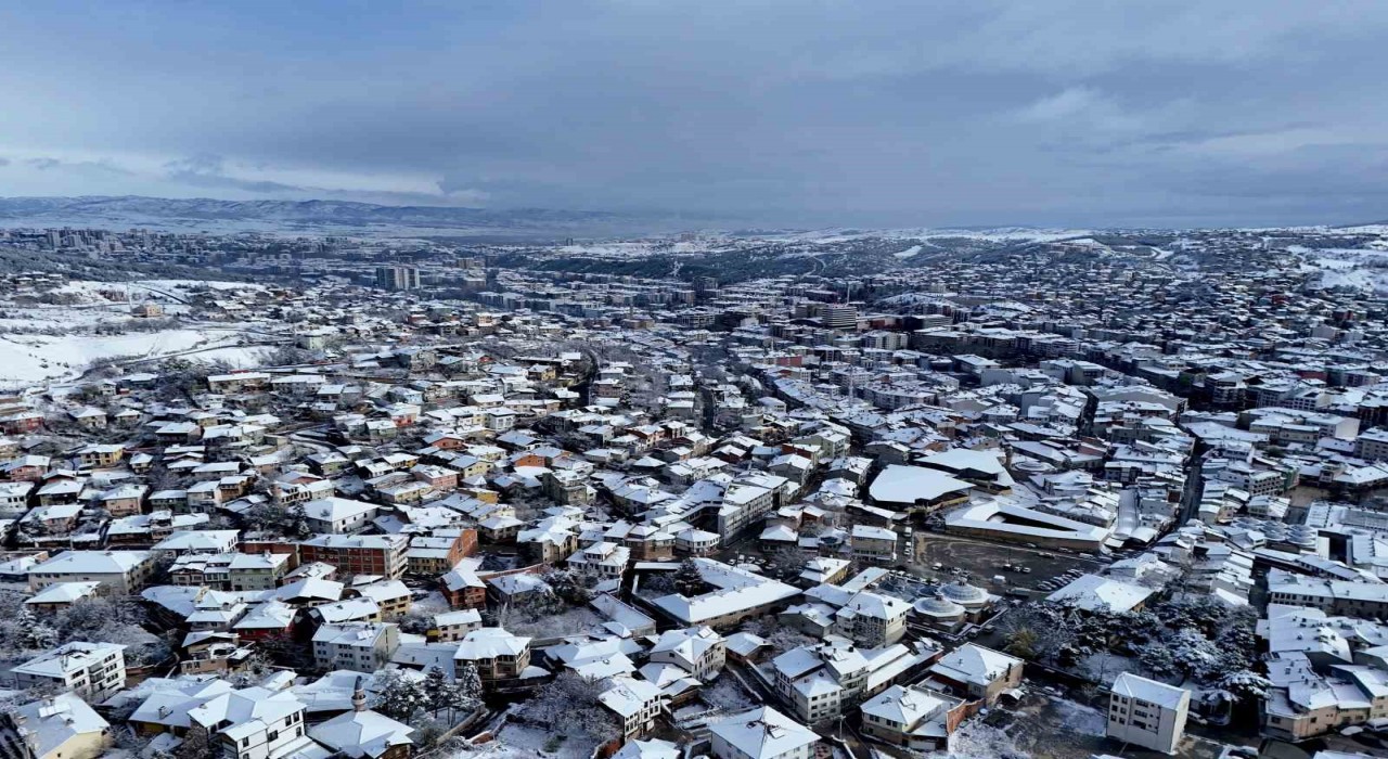 Kastamonuda mest eden kar manzaraları