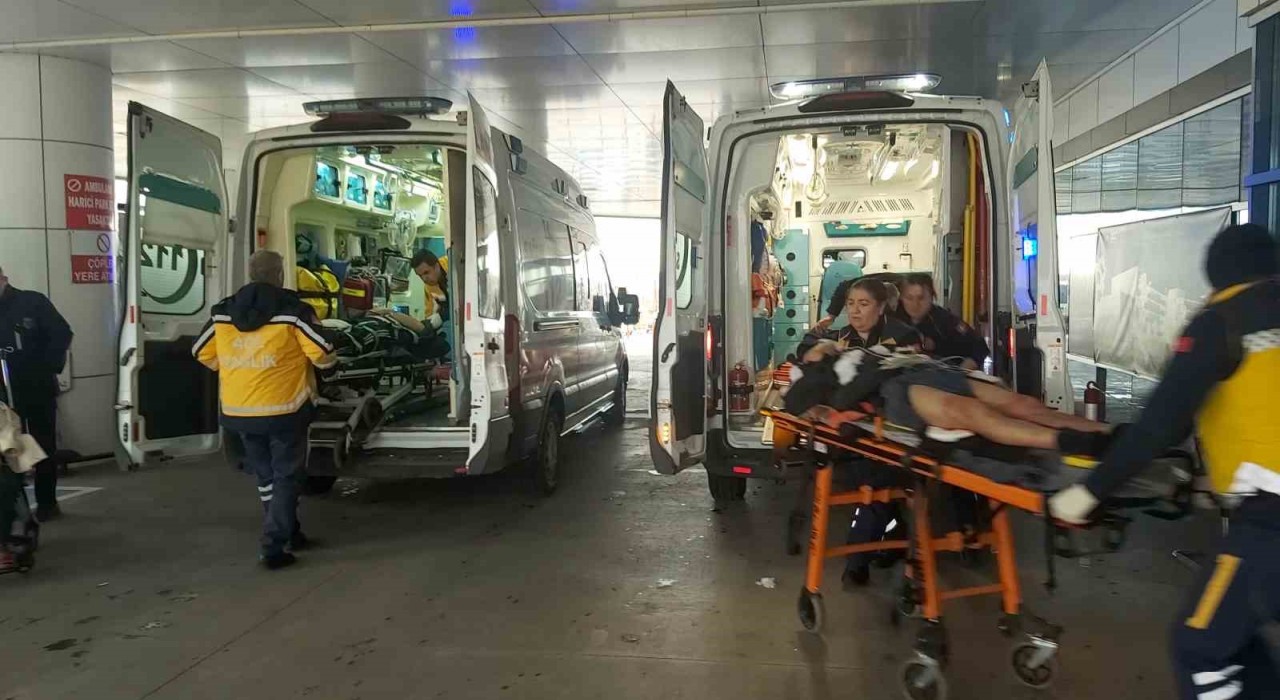 Kırklarelinde çıkan kavgada 2 kişi yaralandı