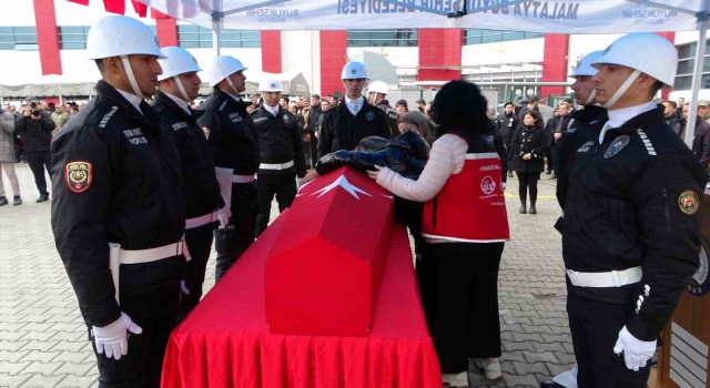 Malatyada kazada şehit olan polis memuru için tören düzenlendi