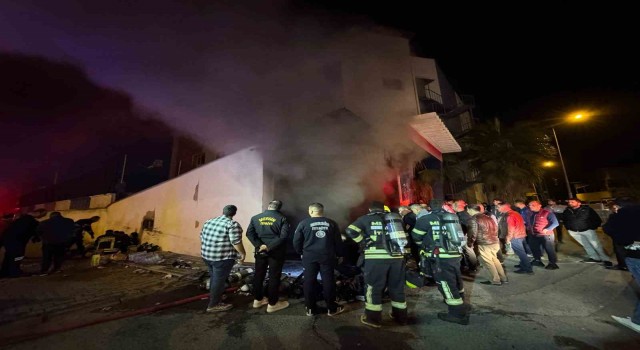 Mersinde tekstil atölyesinde yangın: 4 işçi dumandan etkilendi
