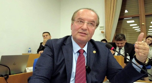 Milletvekili Akay :  KARDEMİRde kim ne iş yapıyor, belli değil