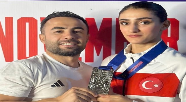 Milli sporcu Pınar Benekten Gençler Dünya Boks Şampiyonasında gümüş madalya