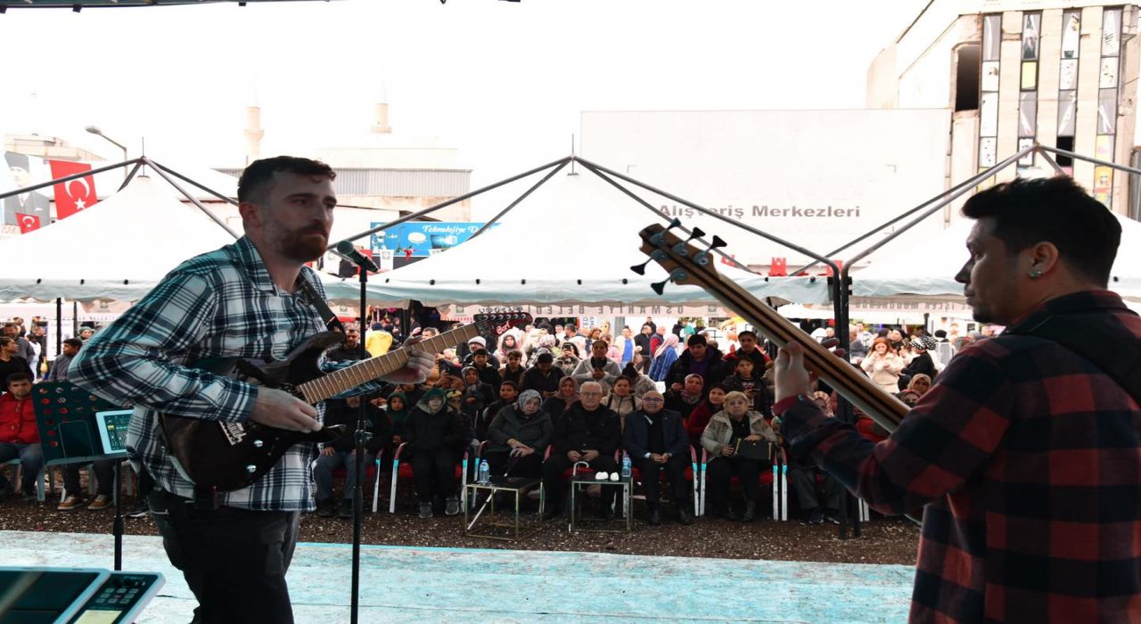 Osmaniye Yer Fıstığı Festivali Muhteşem Konserle Son Buldu