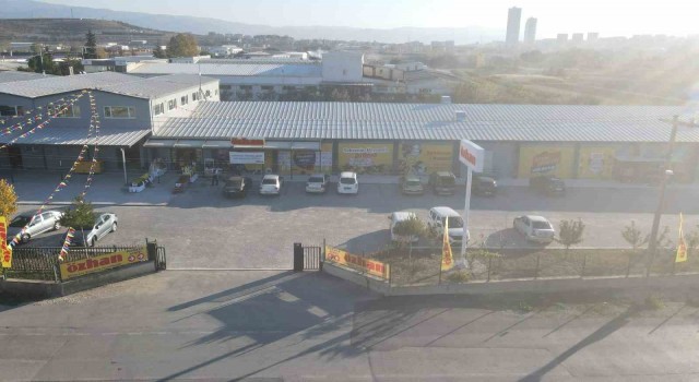 Özhan Marketler Zincirinin Nilüferköy şubesi açıldı