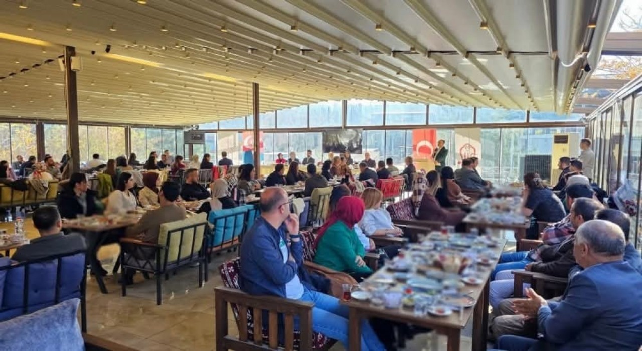 Siirt Valisi Kızılkaya öğretmenlerle buluştu
