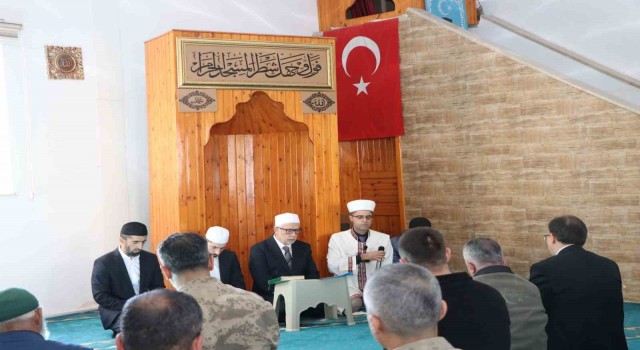Siirtte helikopter kazasında şehit olan 17 asker dualarla anıldı