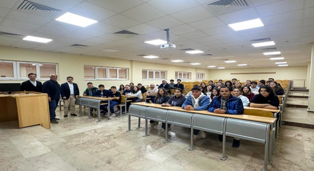 Sporcu üniversite adayları SUBÜyü tanıdı