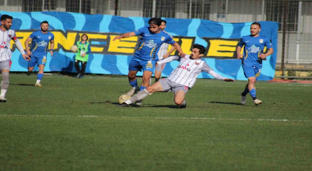 TFF 2. Lig: Belediye Derincespor: 0 - Yeni Mersin İdman Yurdu: 0