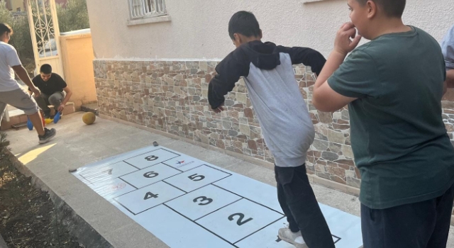 Toprakkale'de Camii Bahçesinde Eğlenceli Etkinlik