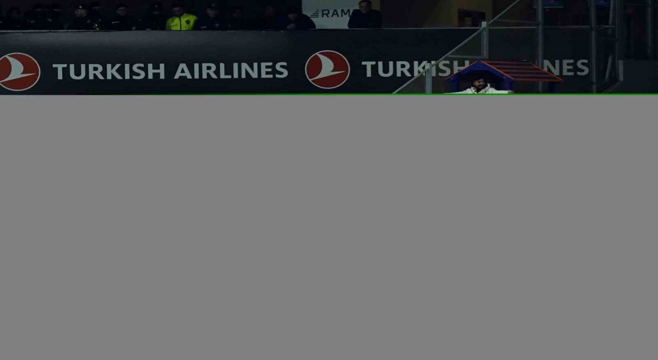 Trendyol Süper Lig: Başakşehir: 2 - Göztepe: 0 (Maç devam ediyor)