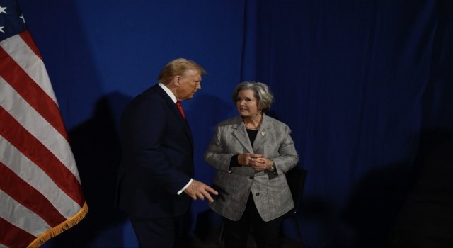 Trumpın atadığı Susi Wiles Beyaz Sarayın ilk kadın özel kalem müdürü olacak