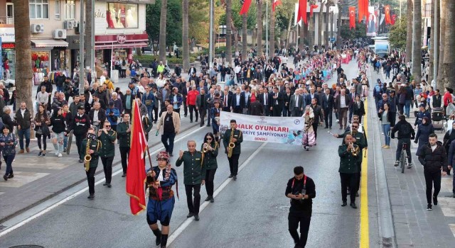 Türkiyenin renkleri sanat şehri Denizlide buluştu