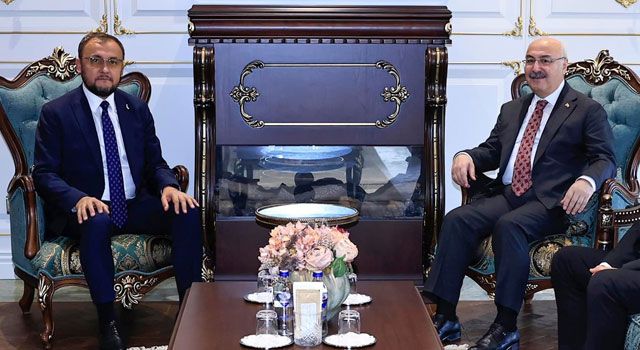 Ukrayna Büyükelçisi Bodnar, Adana Valisi Köşger'i Ziyaret Etti