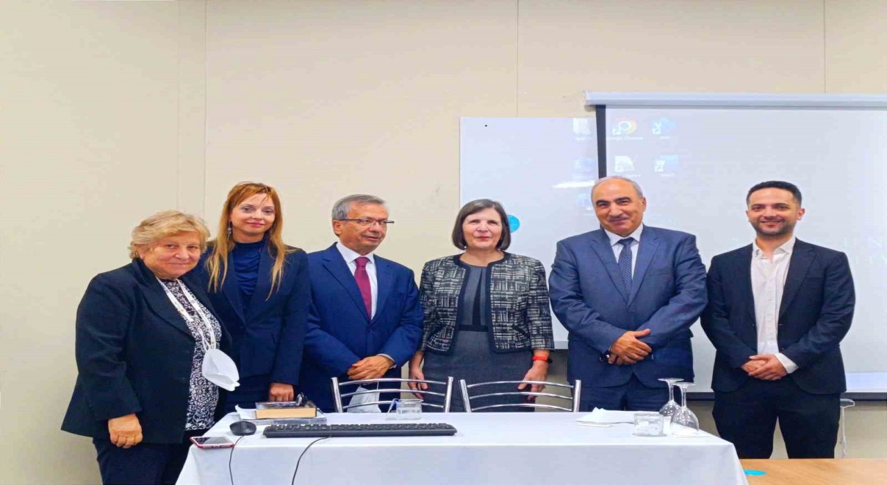 ‘Uluslararası İlişkiler ve Diplomasi Merkezi açıldı