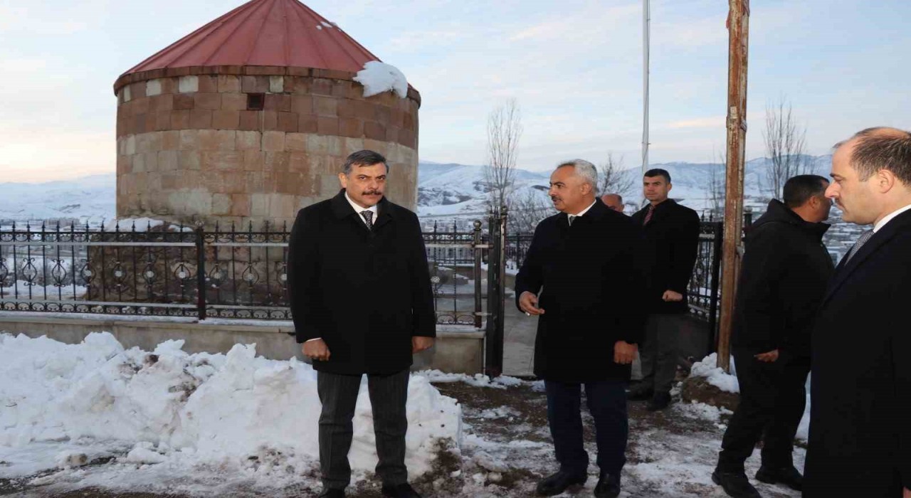 Vali Çiftçi: Mısri Zinnun Kümbetini asli hüviyetine kavuşturacağız