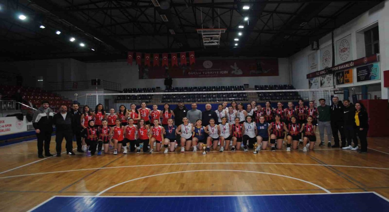 Voleybolda şampiyonlar belli oldu