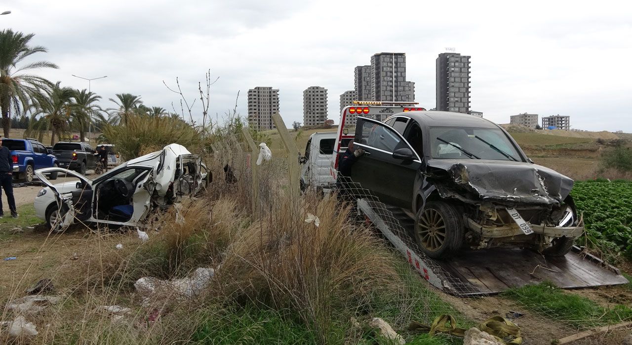 14 Yaşındaki Sürücü Cip ile Otomobile Çarptı, 1 Kişi Hayatını Kaybetti