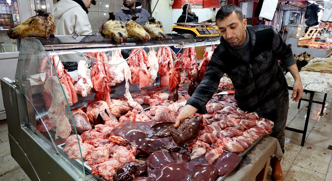 Adana’da Sakatat Fiyatları Cep Yakıyor