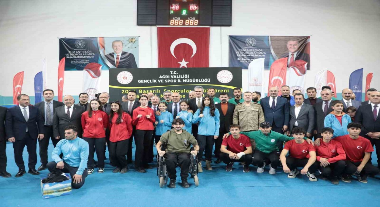 Ağrıda 5 bin sporcuya malzeme desteği