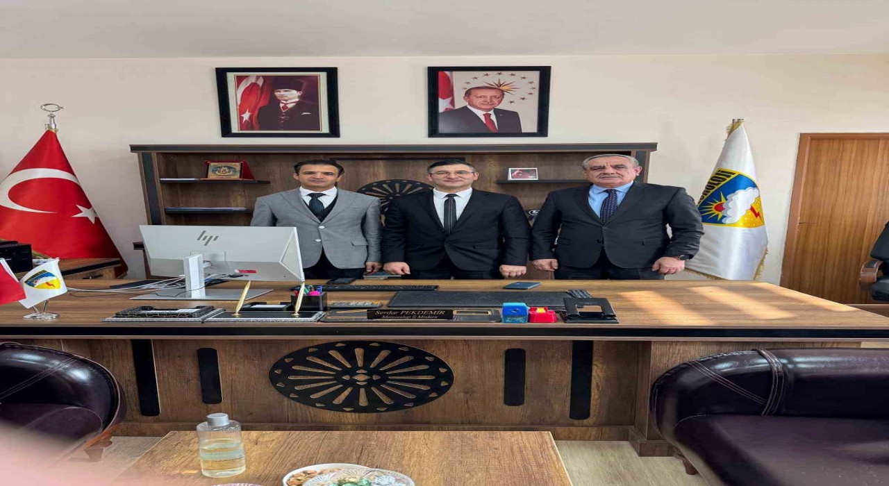 Ağrıda Ahmed-i Hani Havalimanı ve TEİAŞ müdürleri, Meteorolojiyi ziyaret etti