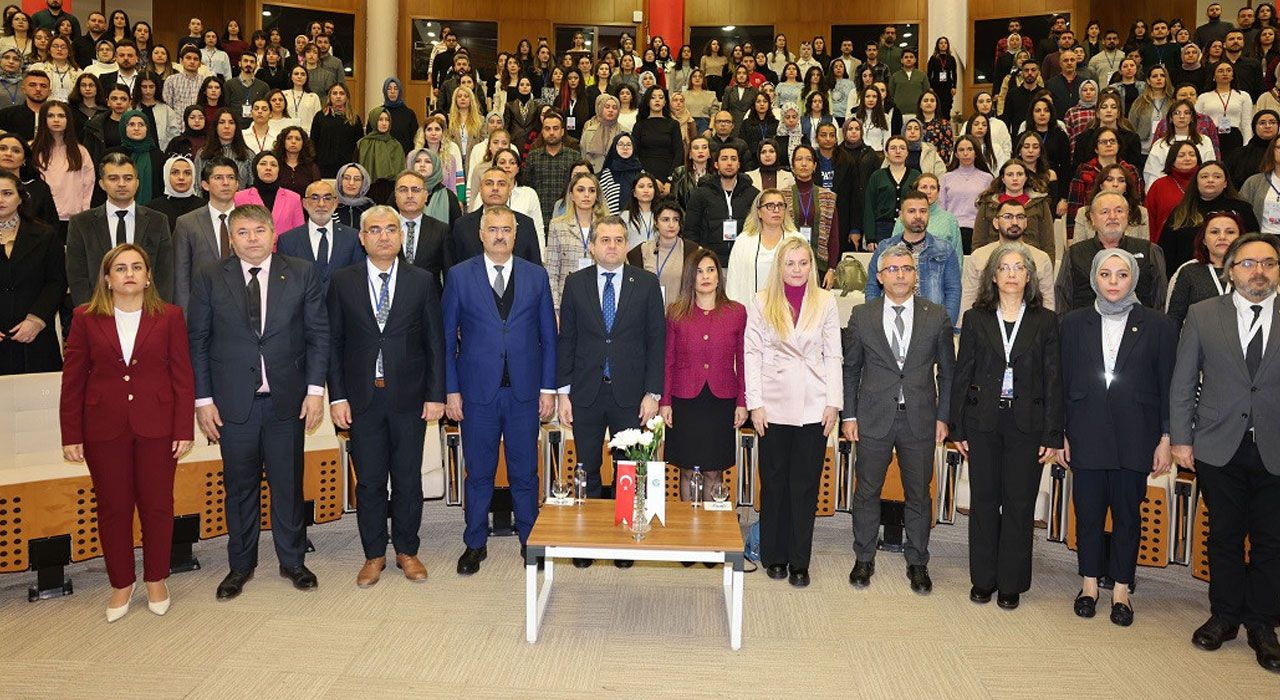 Aile Yapısına Akademik Katkılar Sempozyumla Tartışıldı