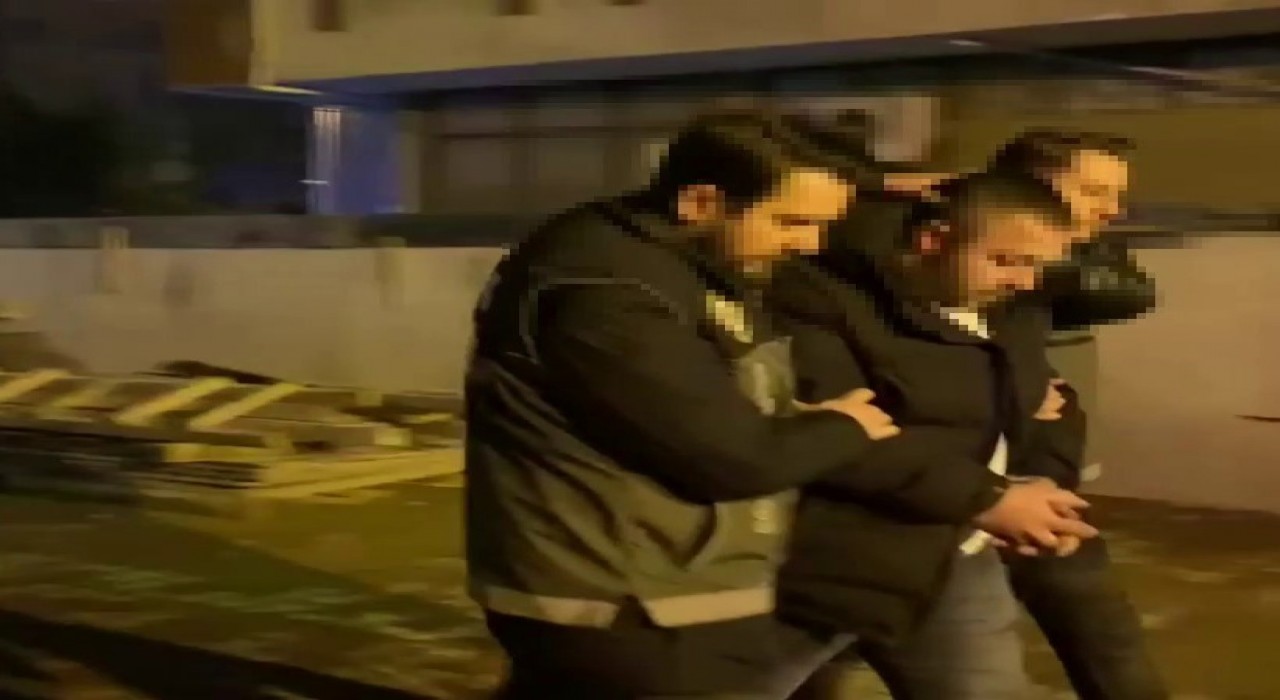 Ataşehirde silahla etrafa ateş eden şahıs yakalandı