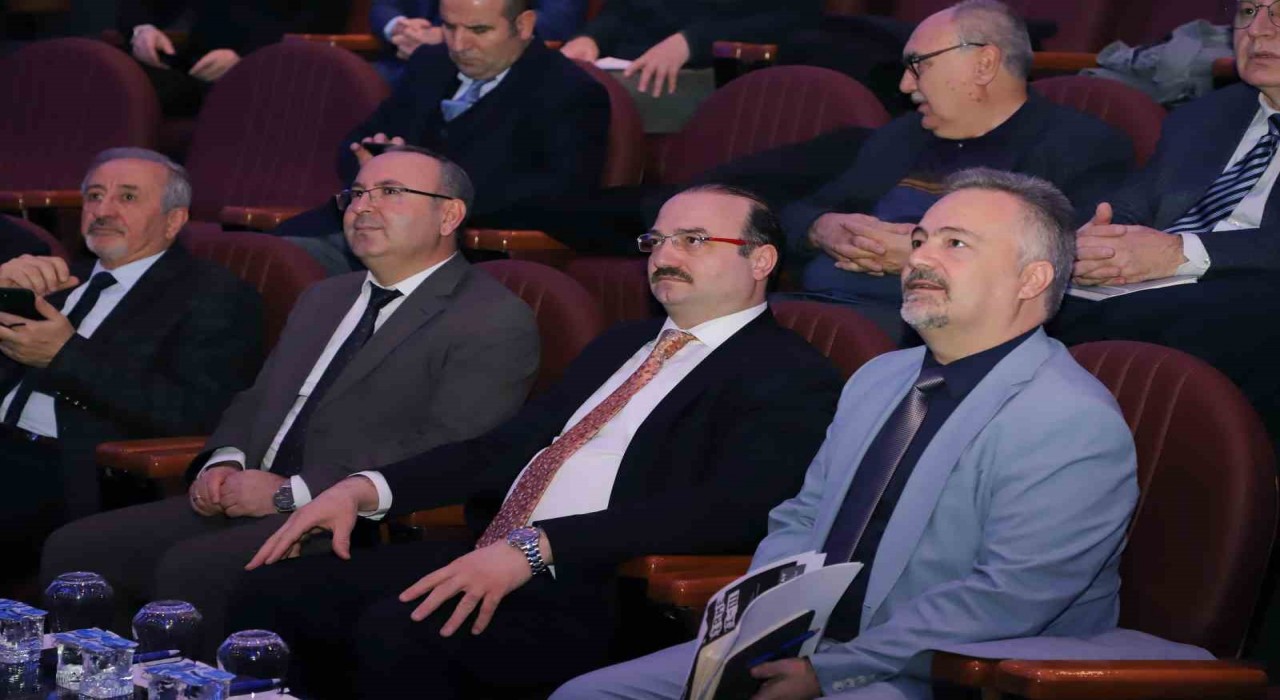 Atatürk Üniversitesinde akreditasyon süreçleri ele alındı